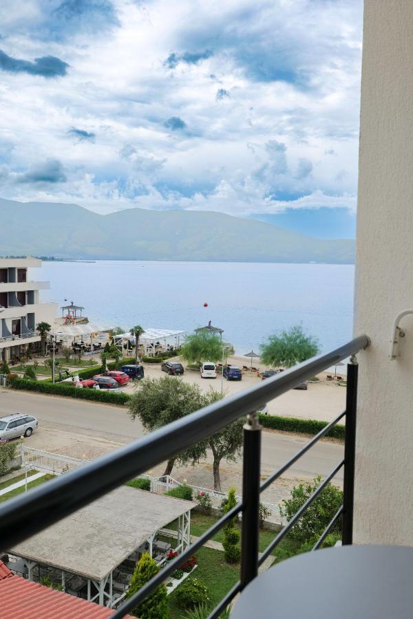 Hotel Roalb Radhimë Exterior foto